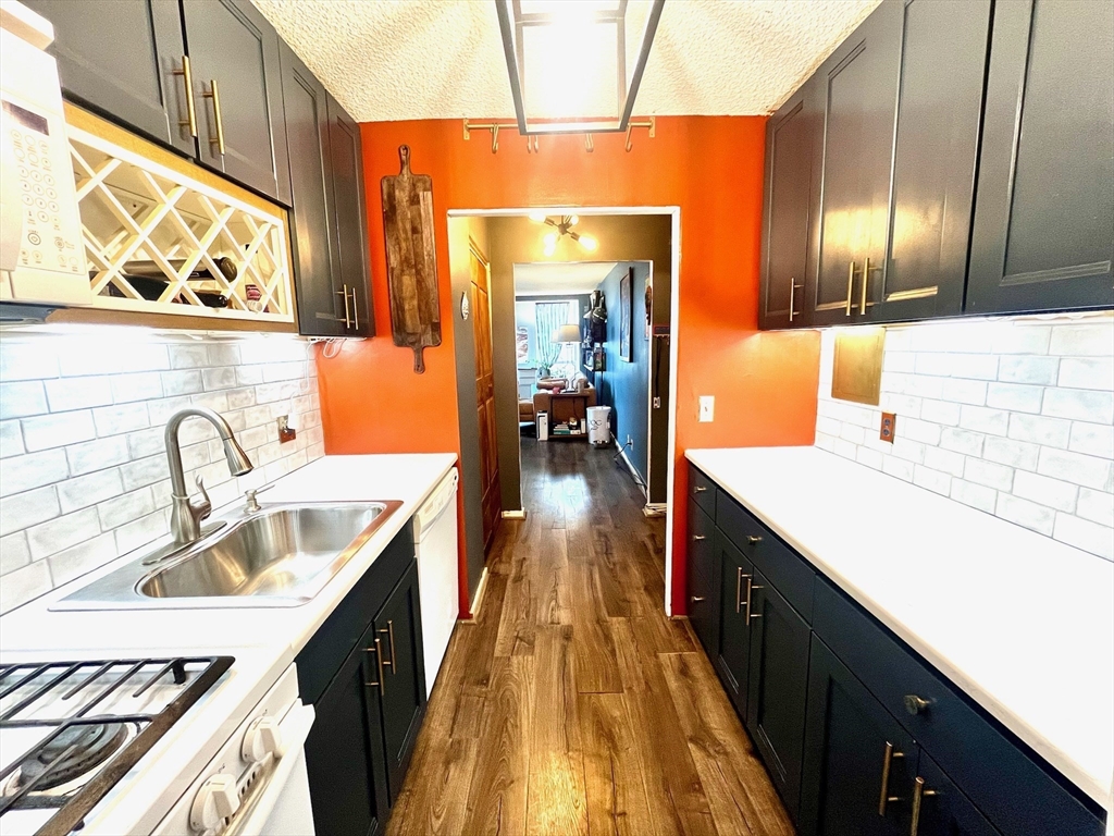44-1101 Washington St # 1101