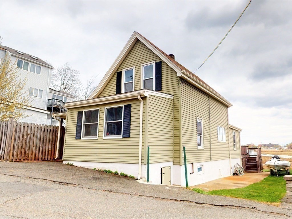 102 Summer St