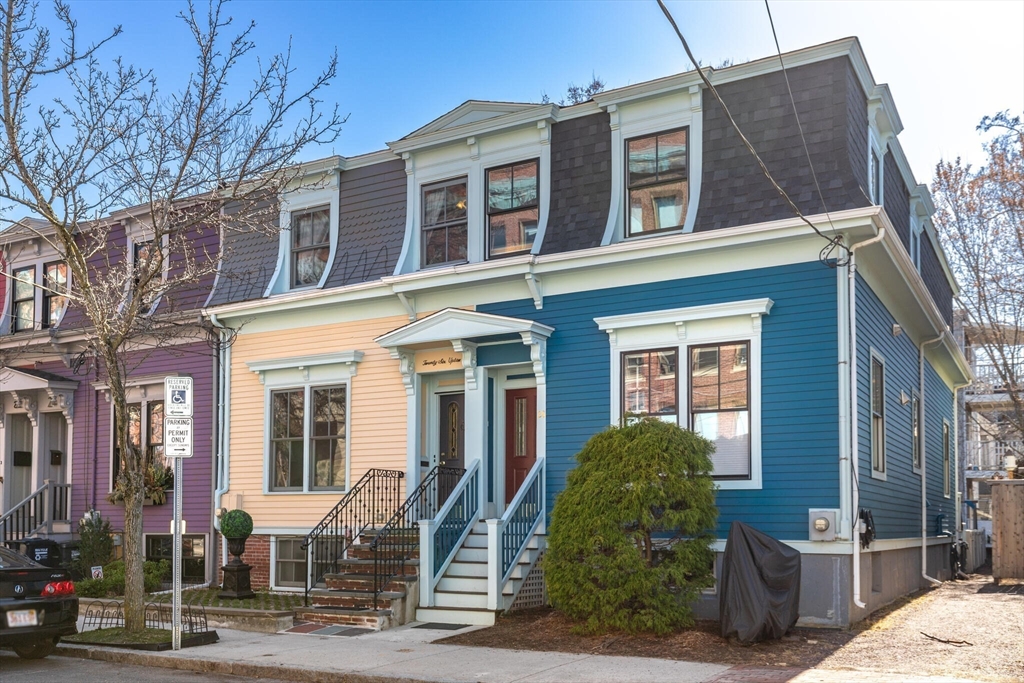 26 Upton St