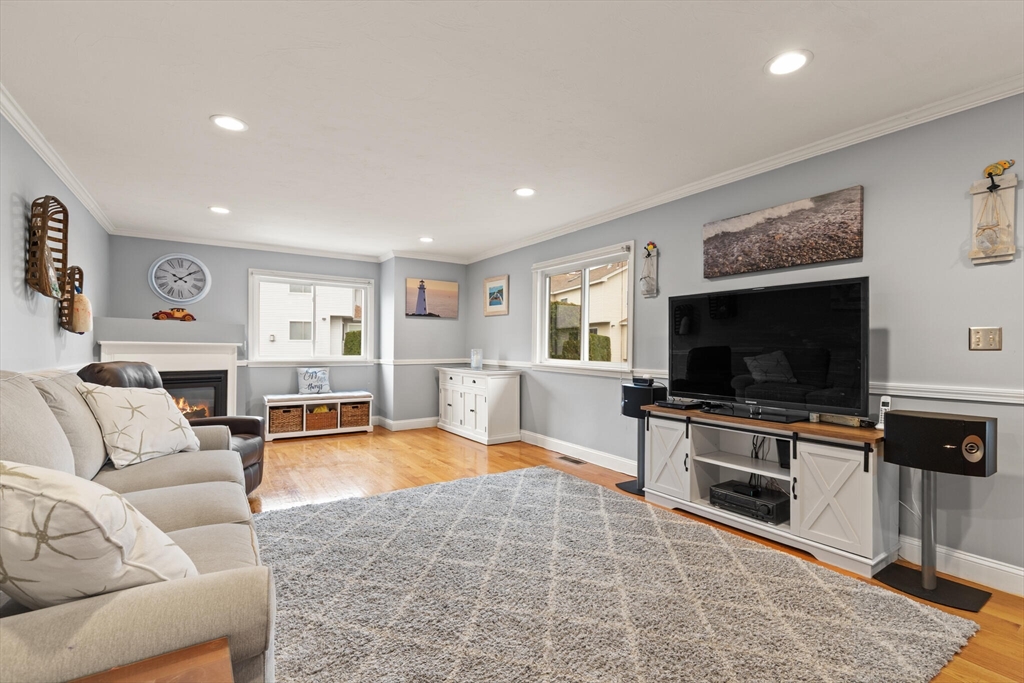 333 Captain Eames Cir # 333