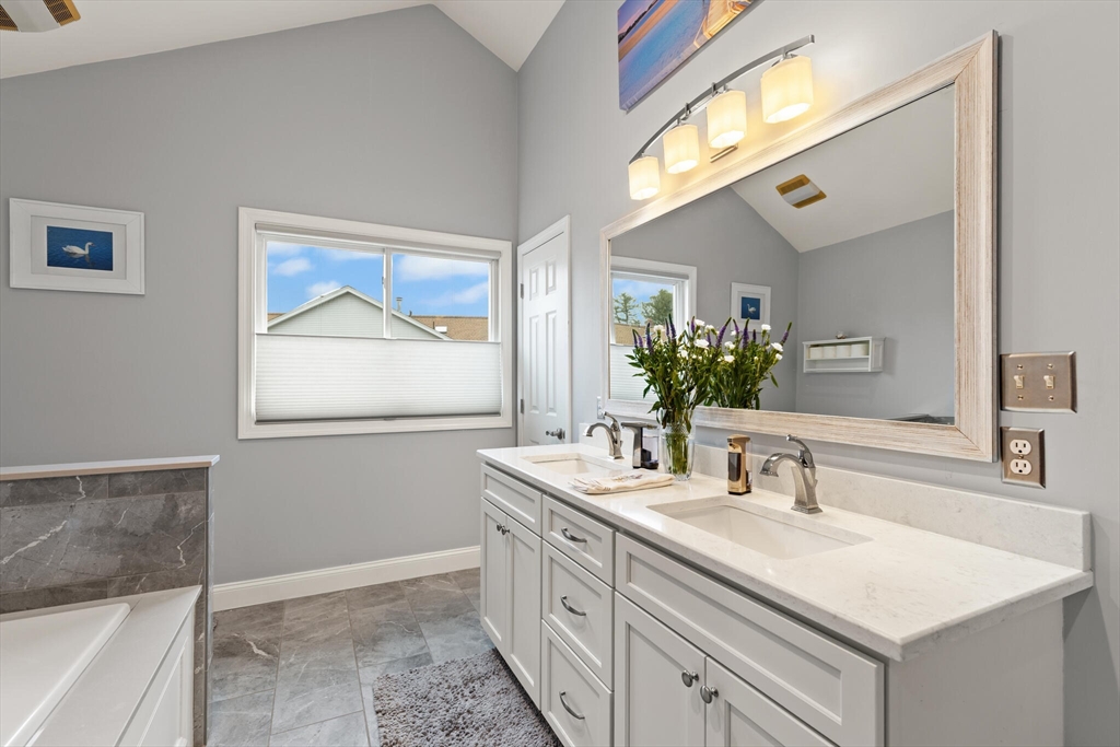 333 Captain Eames Cir # 333