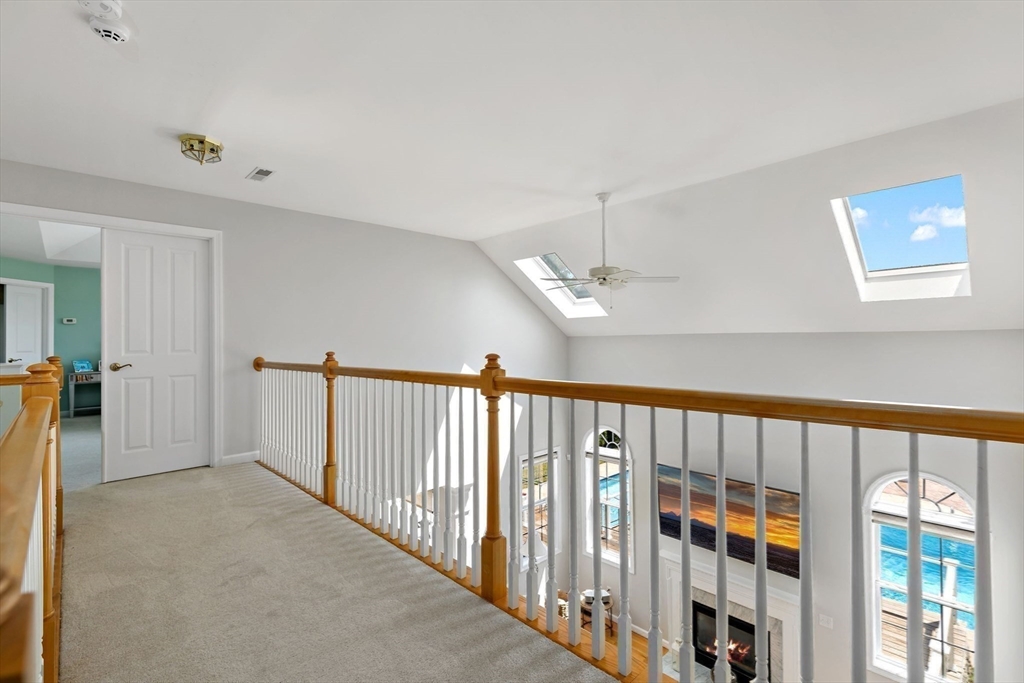 407 Raymond Rd