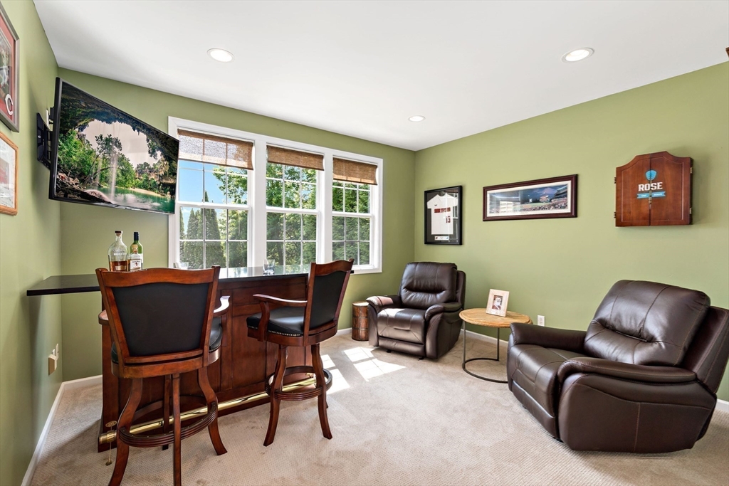 407 Raymond Rd