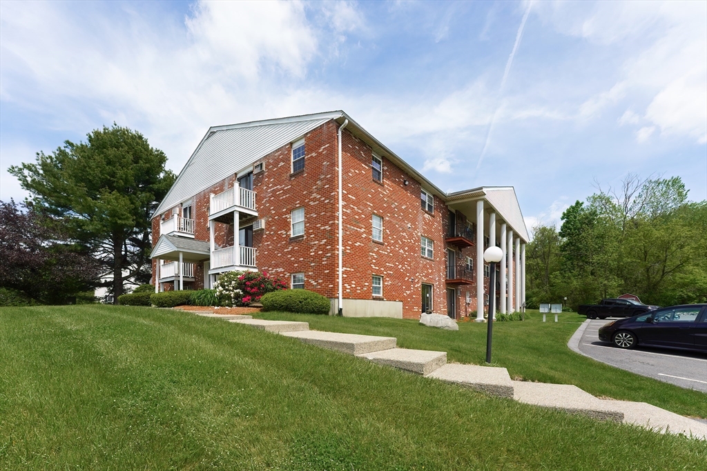 151 Providence Rd # 15