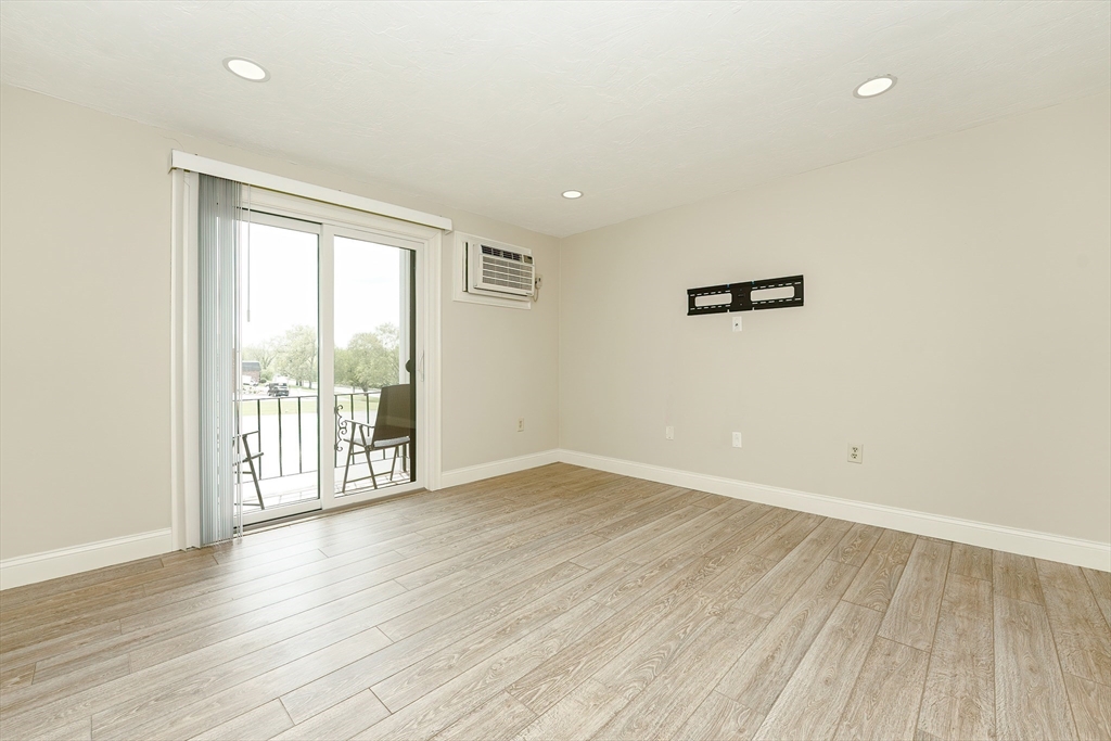 151 Providence Rd # 15