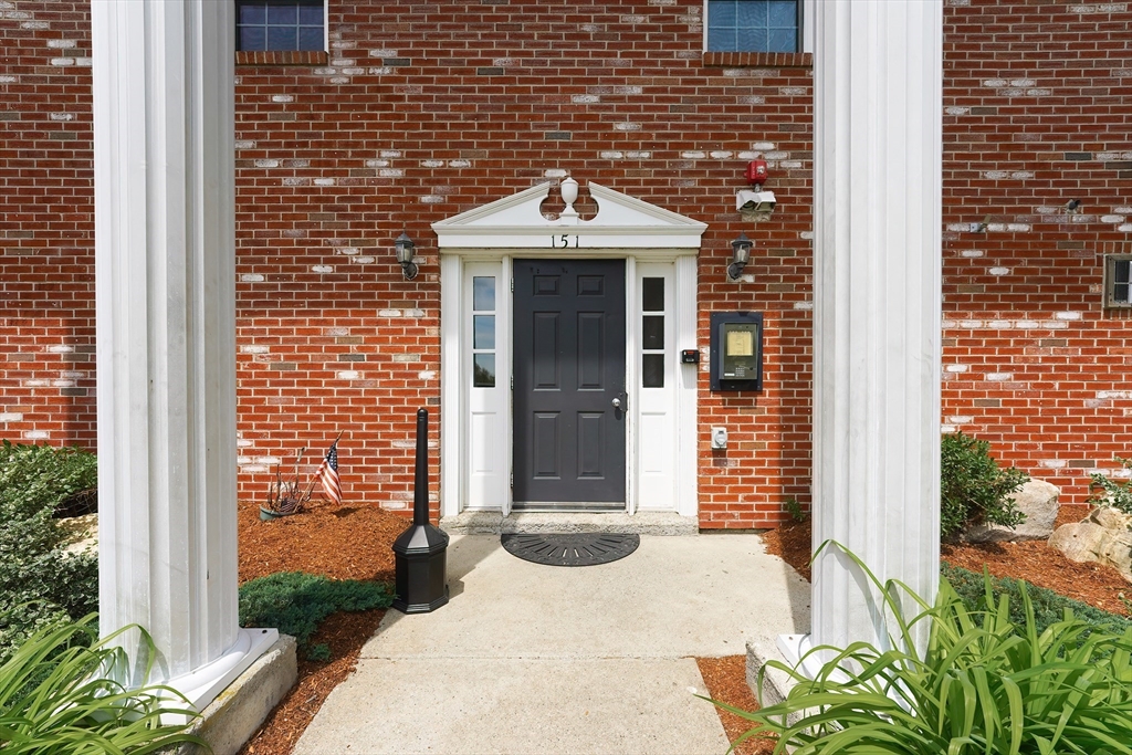 151 Providence Rd # 15