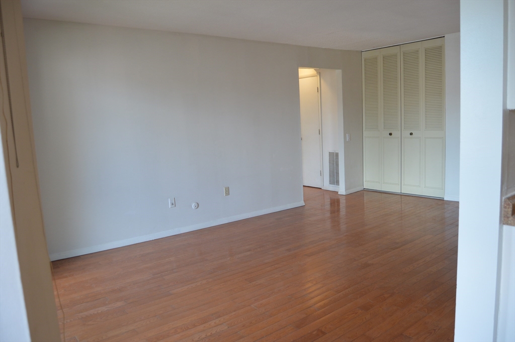 62 Shrewsbury Green Dr Unit: K