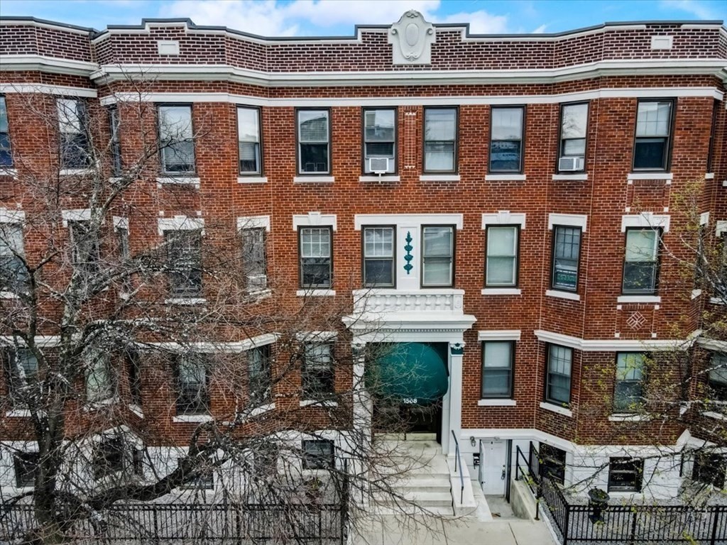 1568 Commonwealth Ave # 6
