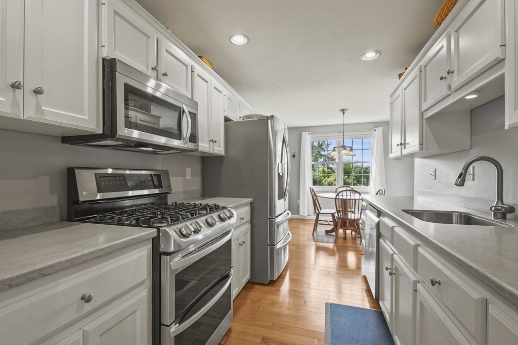 148 Ariel Cir # 148