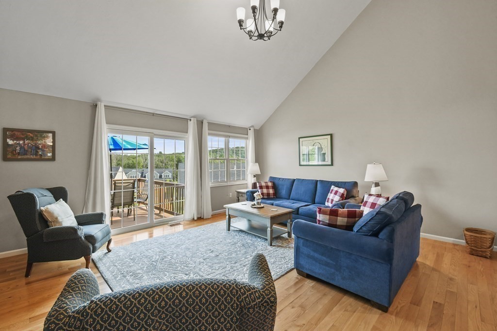 148 Ariel Cir # 148