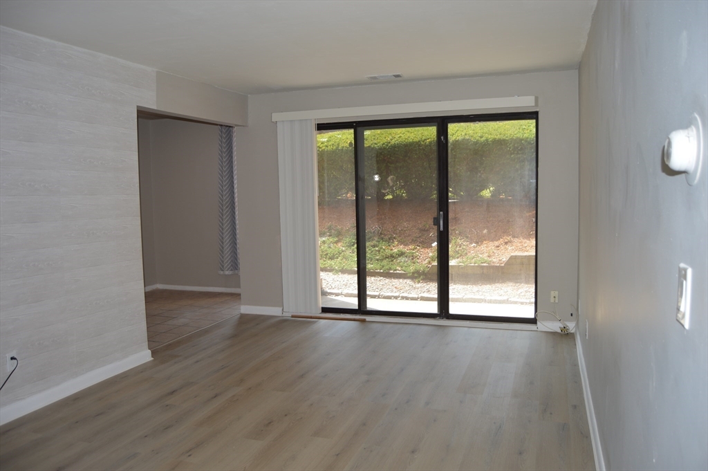 30 Shrewsbury Green Dr Unit: C