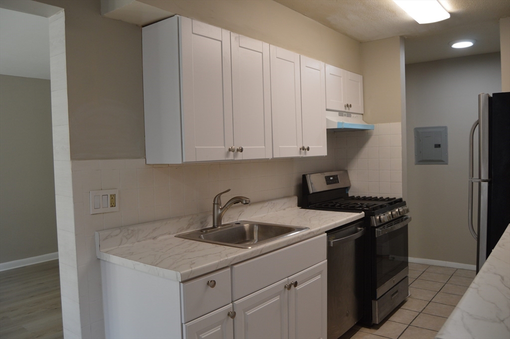 30 Shrewsbury Green Dr Unit: C