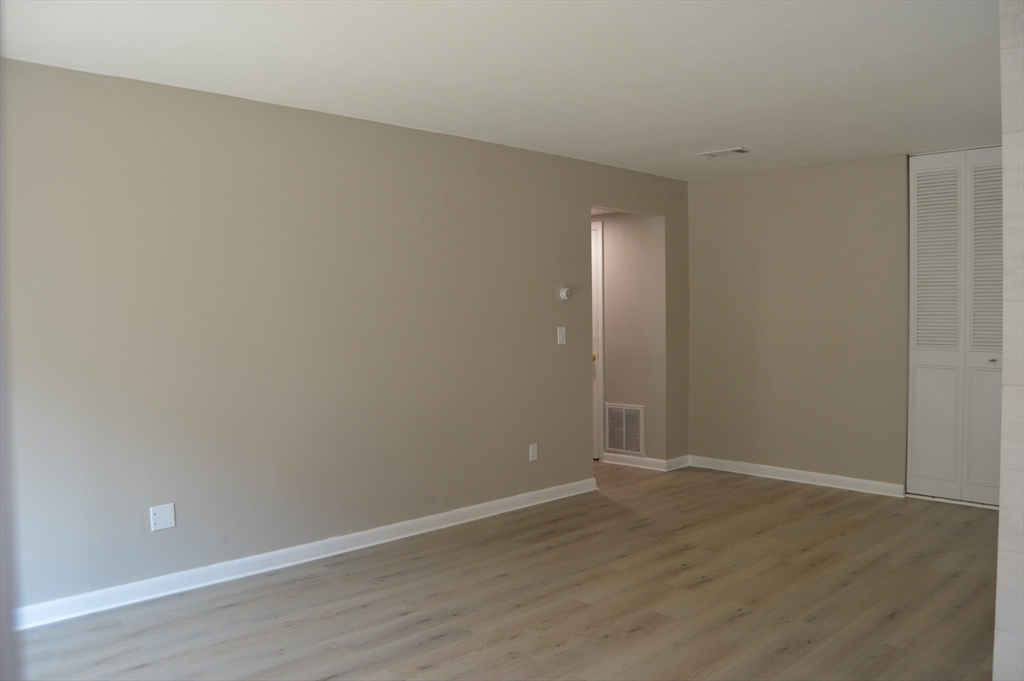 30 Shrewsbury Green Dr Unit: C