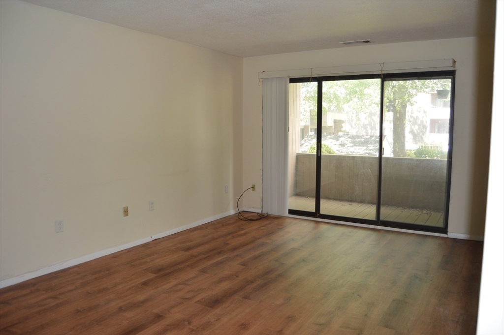 68 Shrewsbury Green Dr Unit: F