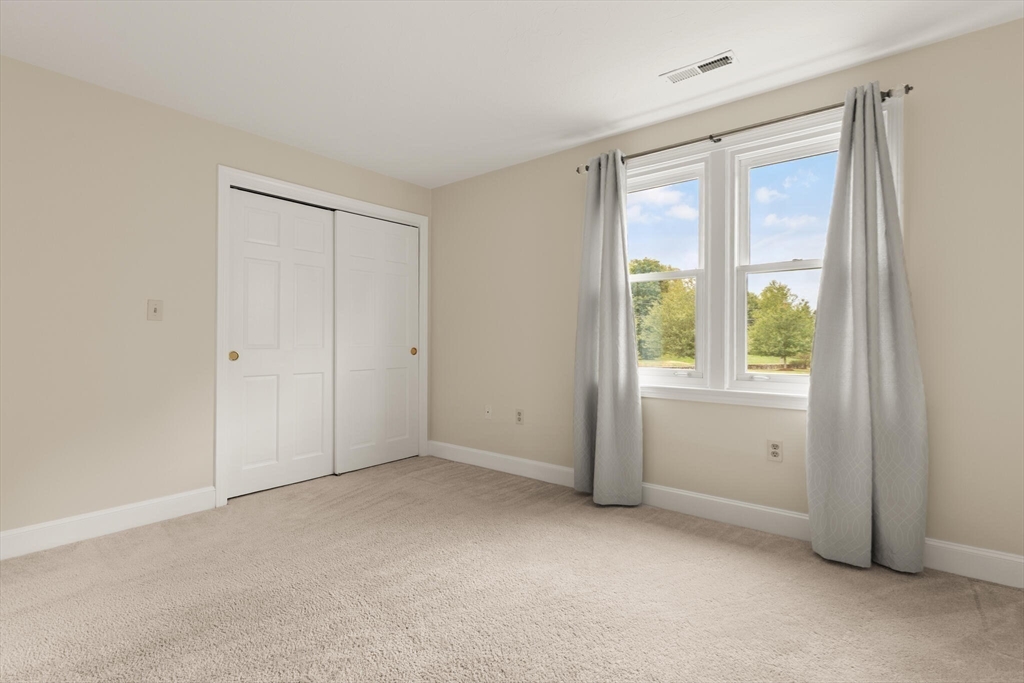 323 Robert Rd