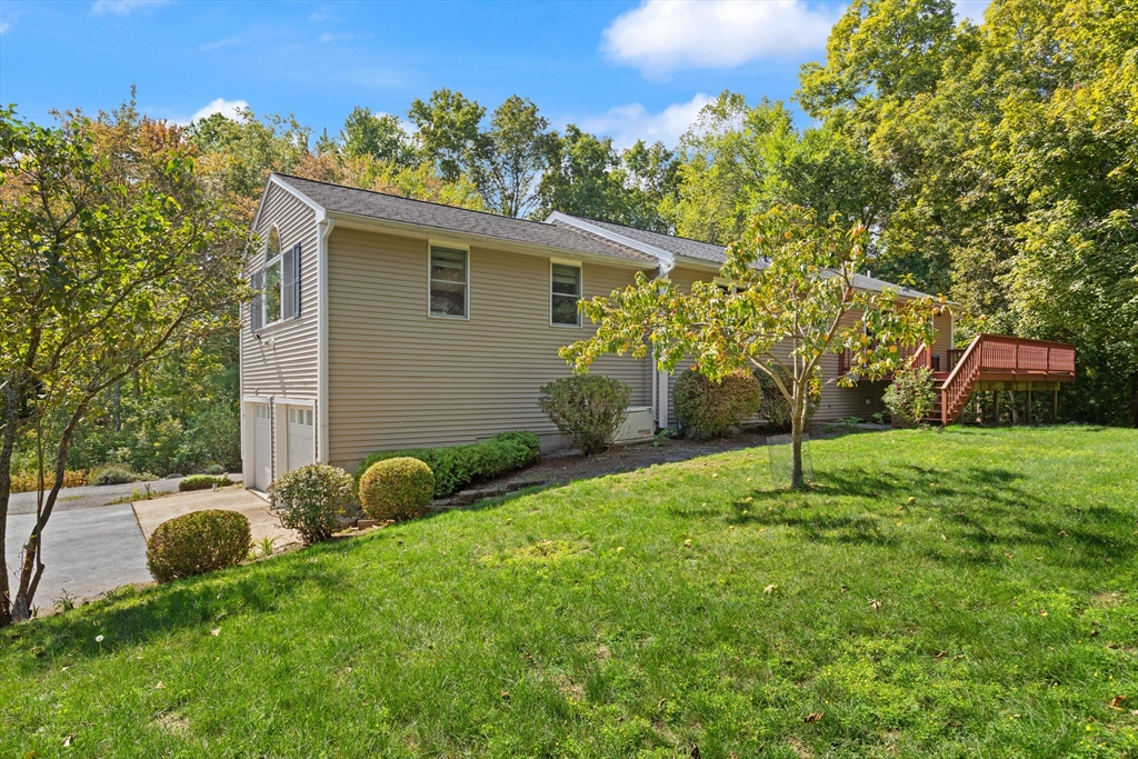6 Meadowsweet Rd