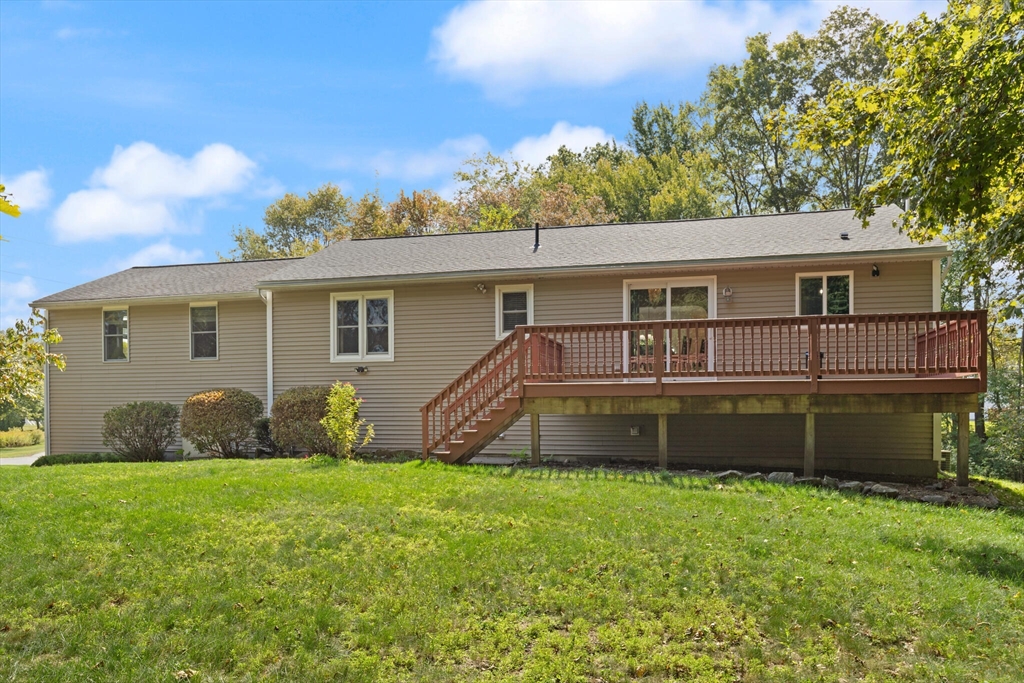 6 Meadowsweet Rd