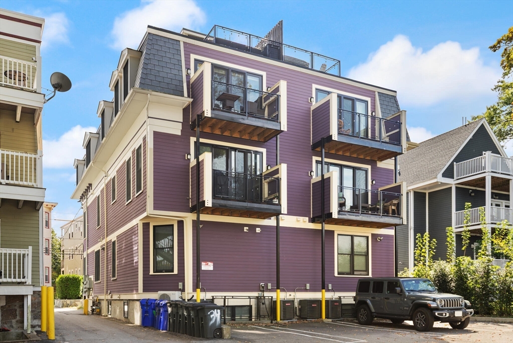 34 Dix St # 3