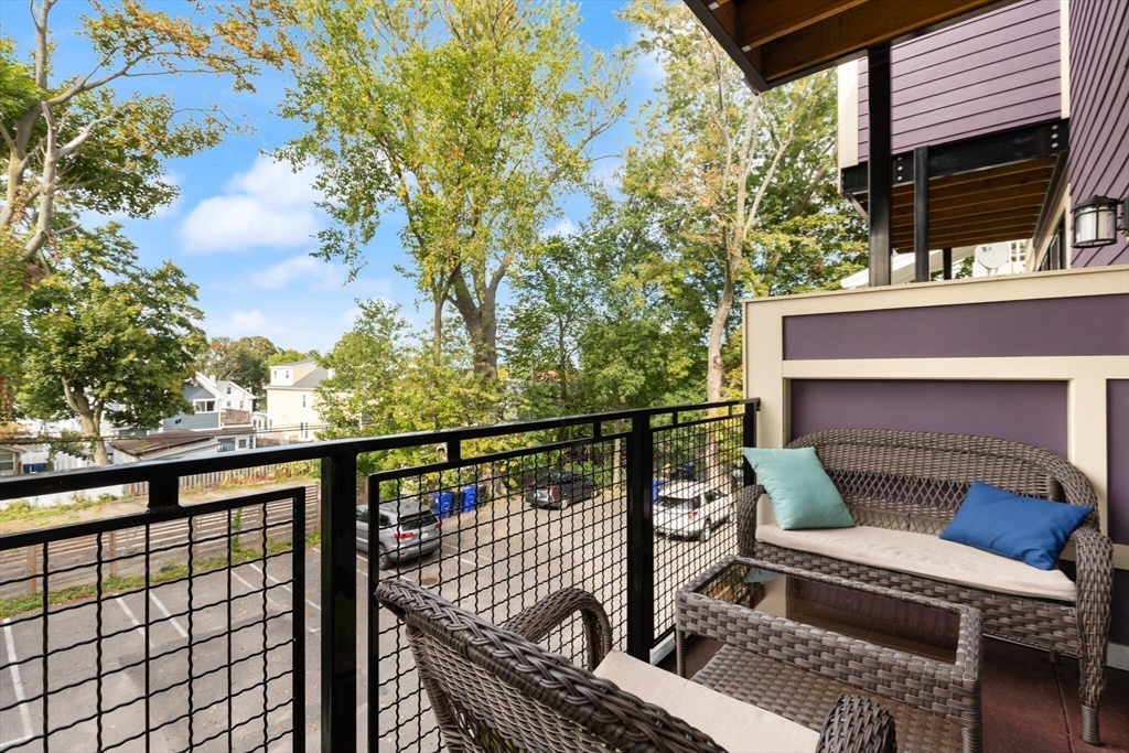 34 Dix St # 3