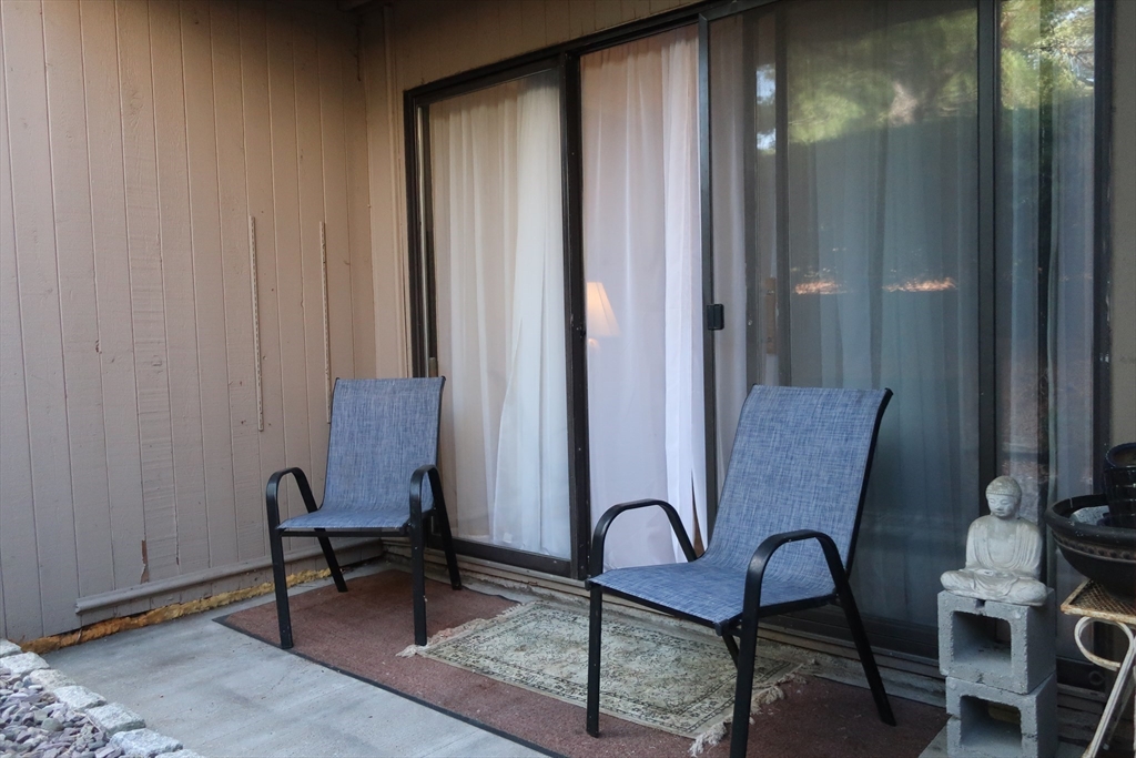 40 Shrewsbury Green Dr Unit: A