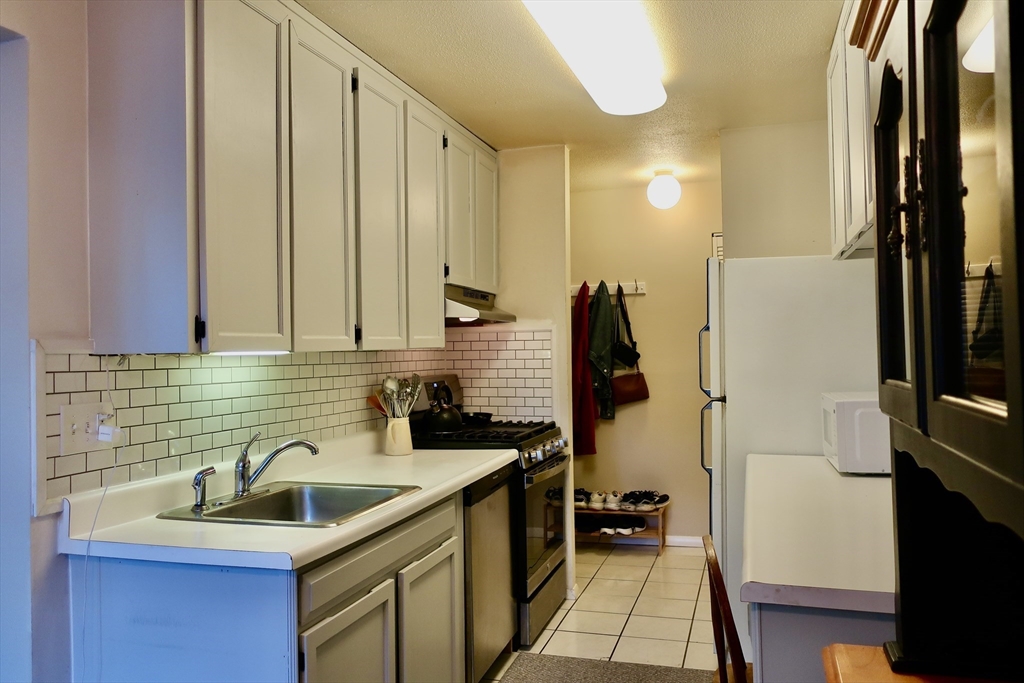 40 Shrewsbury Green Dr Unit: A