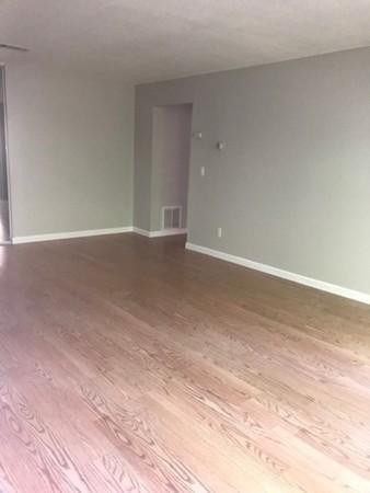 54 Shrewsbury Green Dr Unit: L