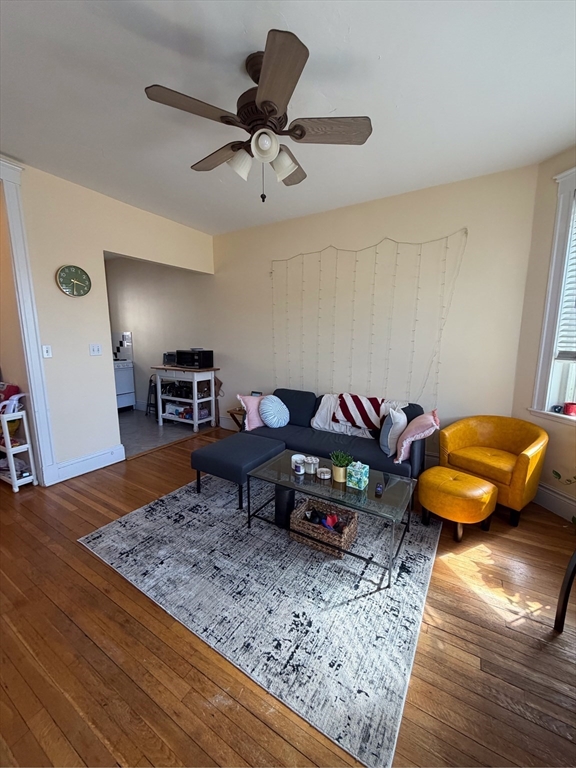 1568 Commonwealth Ave # 6