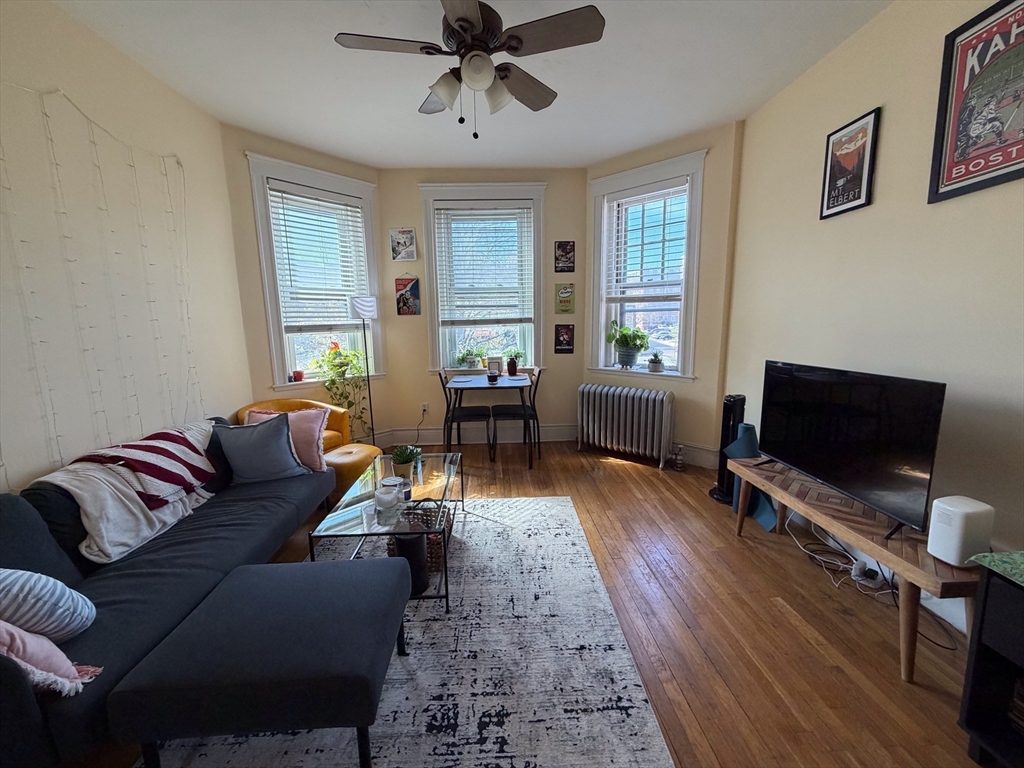 1568 Commonwealth Ave # 6