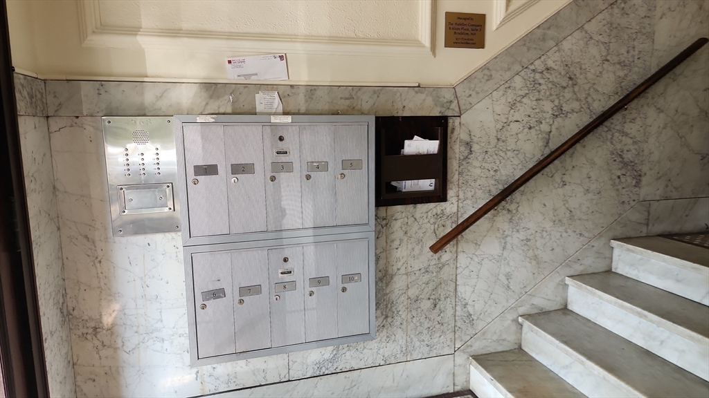 1568 Commonwealth Ave # 6