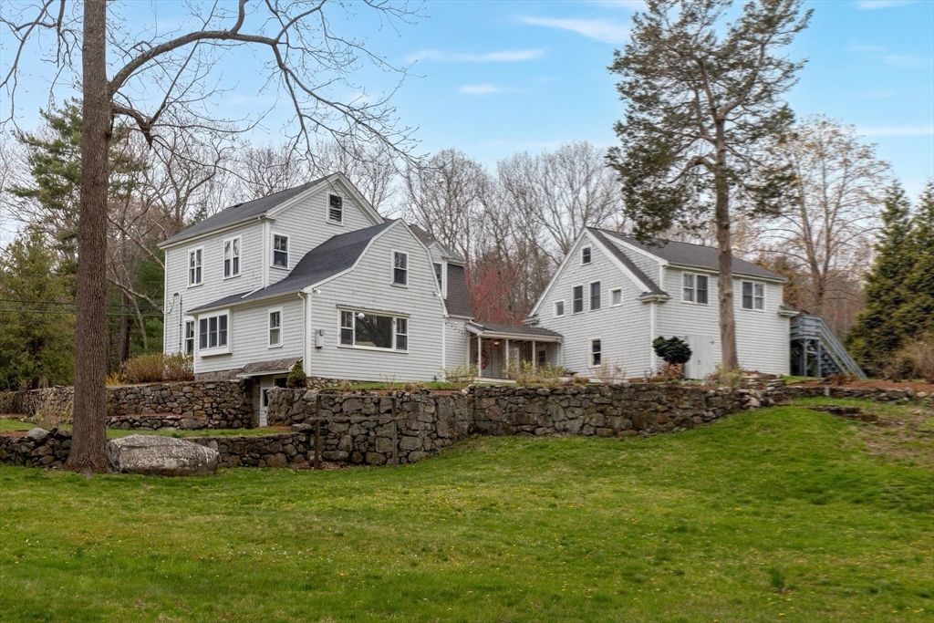 684 Country Way