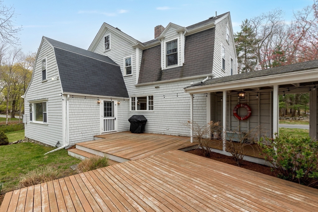684 Country Way