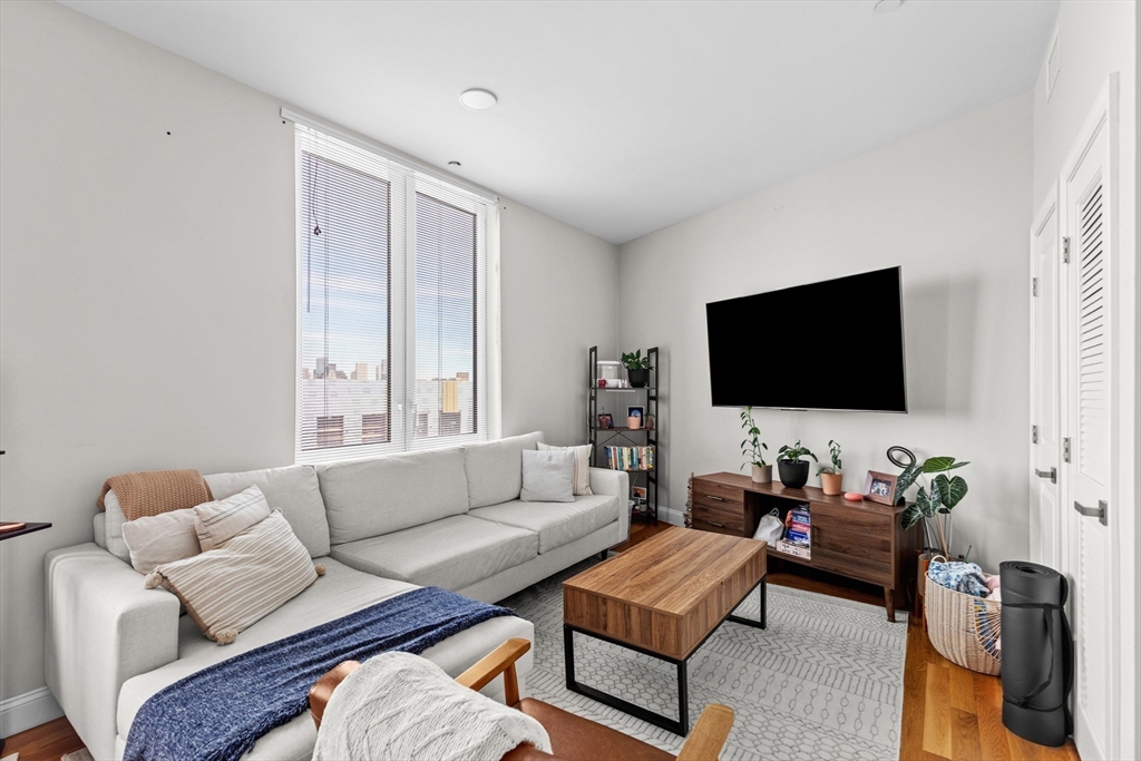 10 Taber St # 508