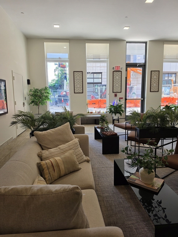 10 Taber St # 508