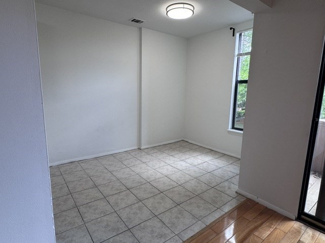 18 Shrewsbury Green Dr Unit: K