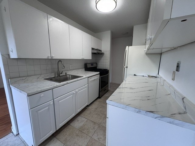 18 Shrewsbury Green Dr Unit: K