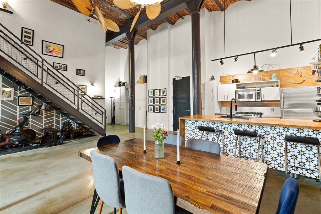 251 Heath Unit: Street