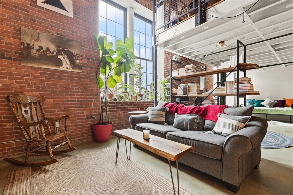 251 Heath Unit: Street