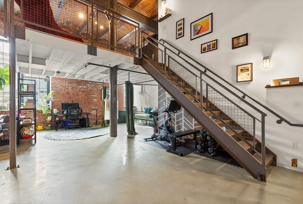 251 Heath Unit: Street