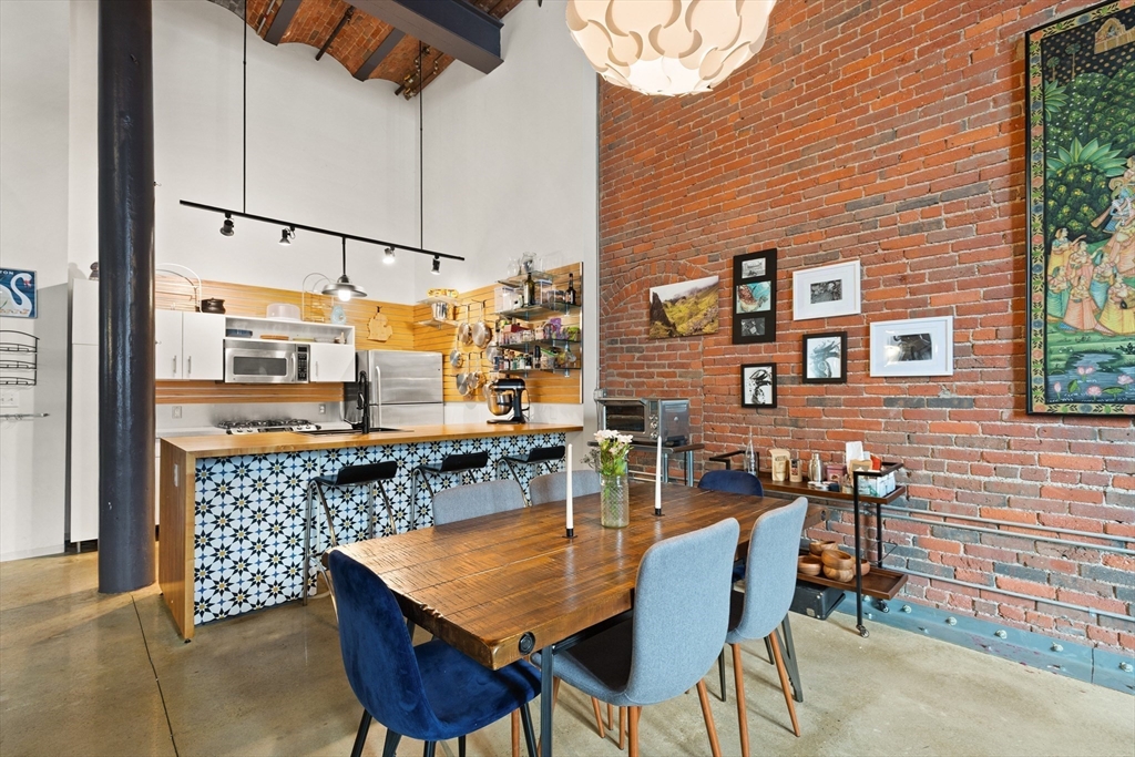 251 Heath Unit: Street