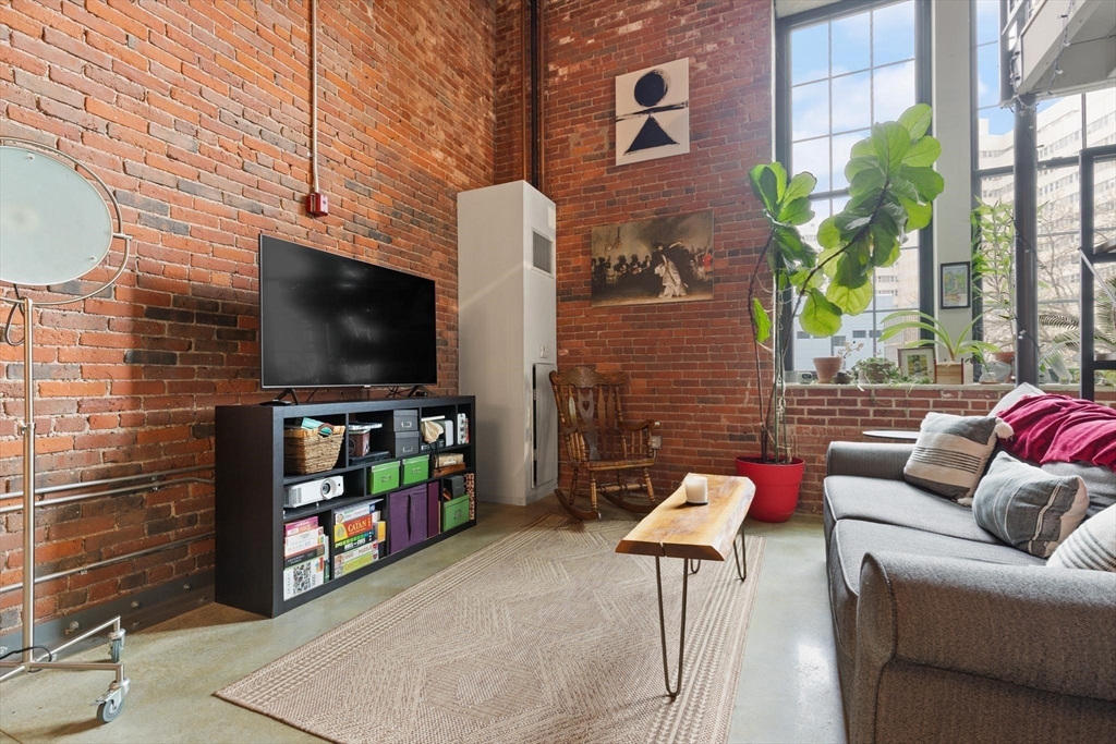 251 Heath Unit: Street