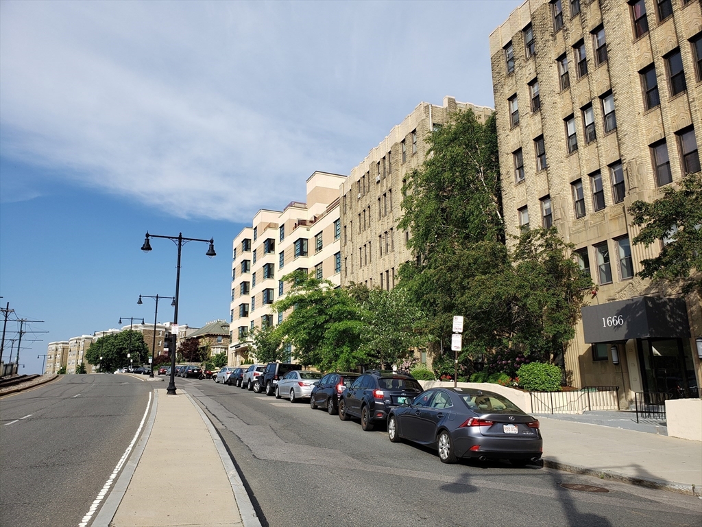 1666 Commonwealth Ave # 36