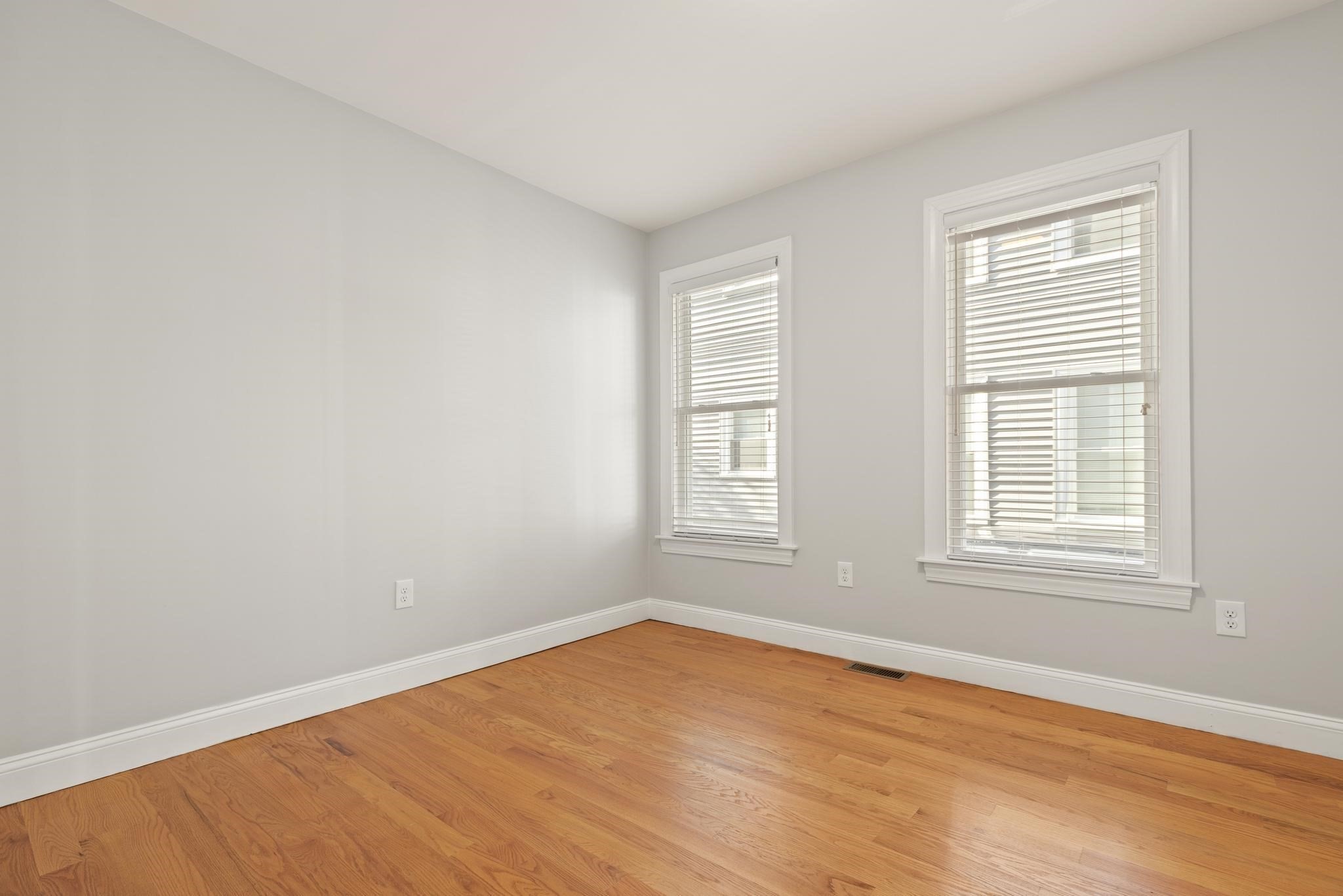 14 Gordon St # 14