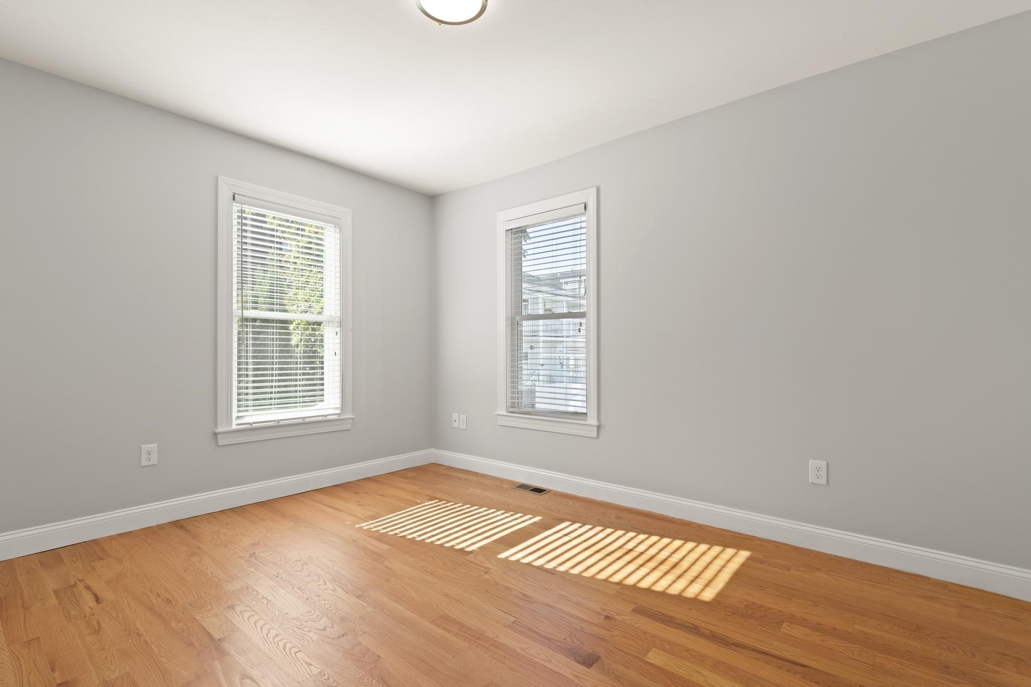 14 Gordon St # 14
