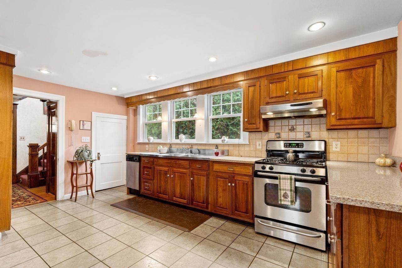 39 Wampatuck Rd