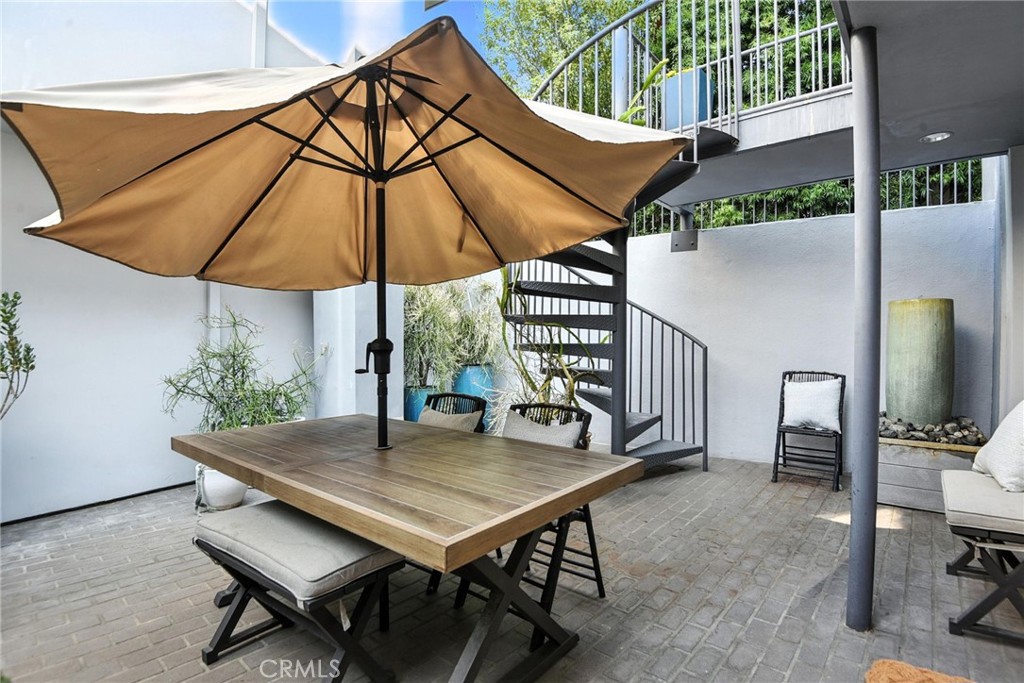 2203 3rd Street 1