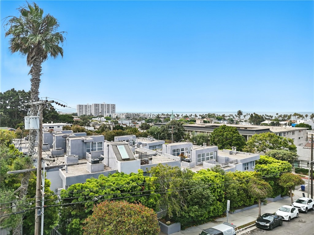 2203 3rd Street 1