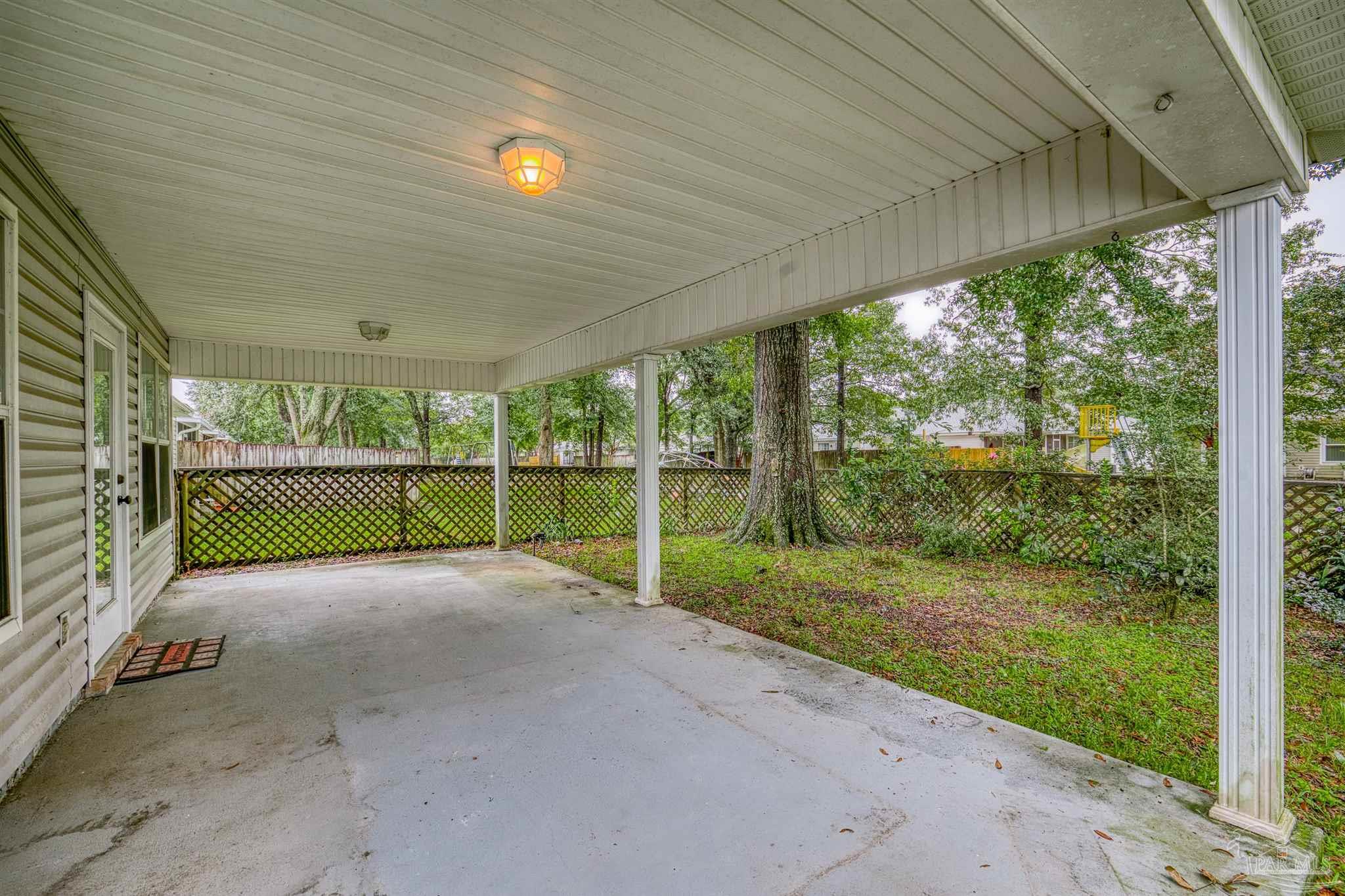 2337 Trailwood Dr