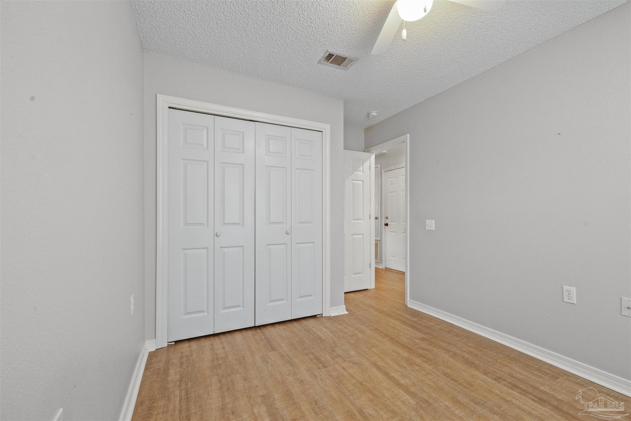 2337 Trailwood Dr