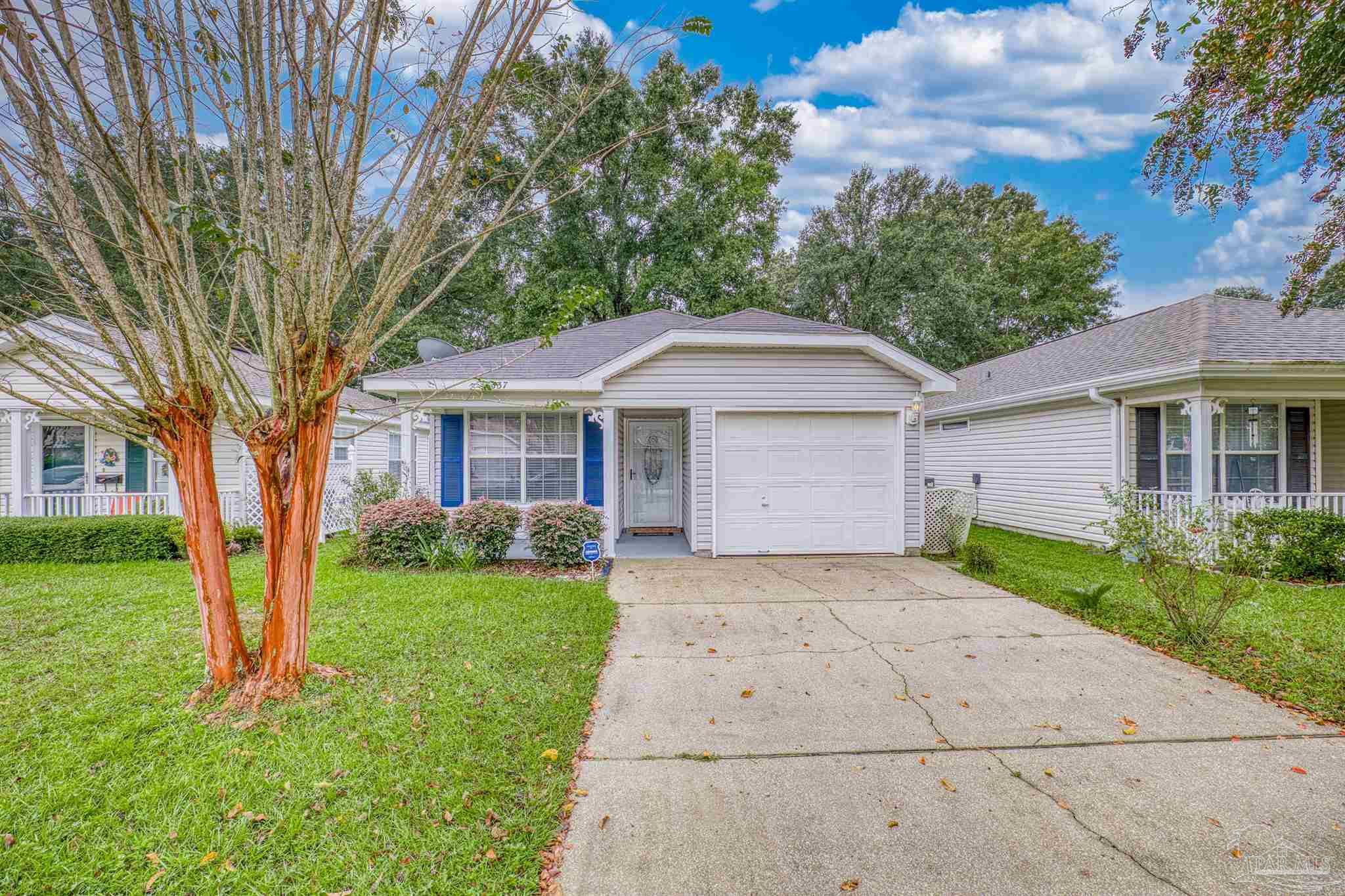 2337 Trailwood Dr