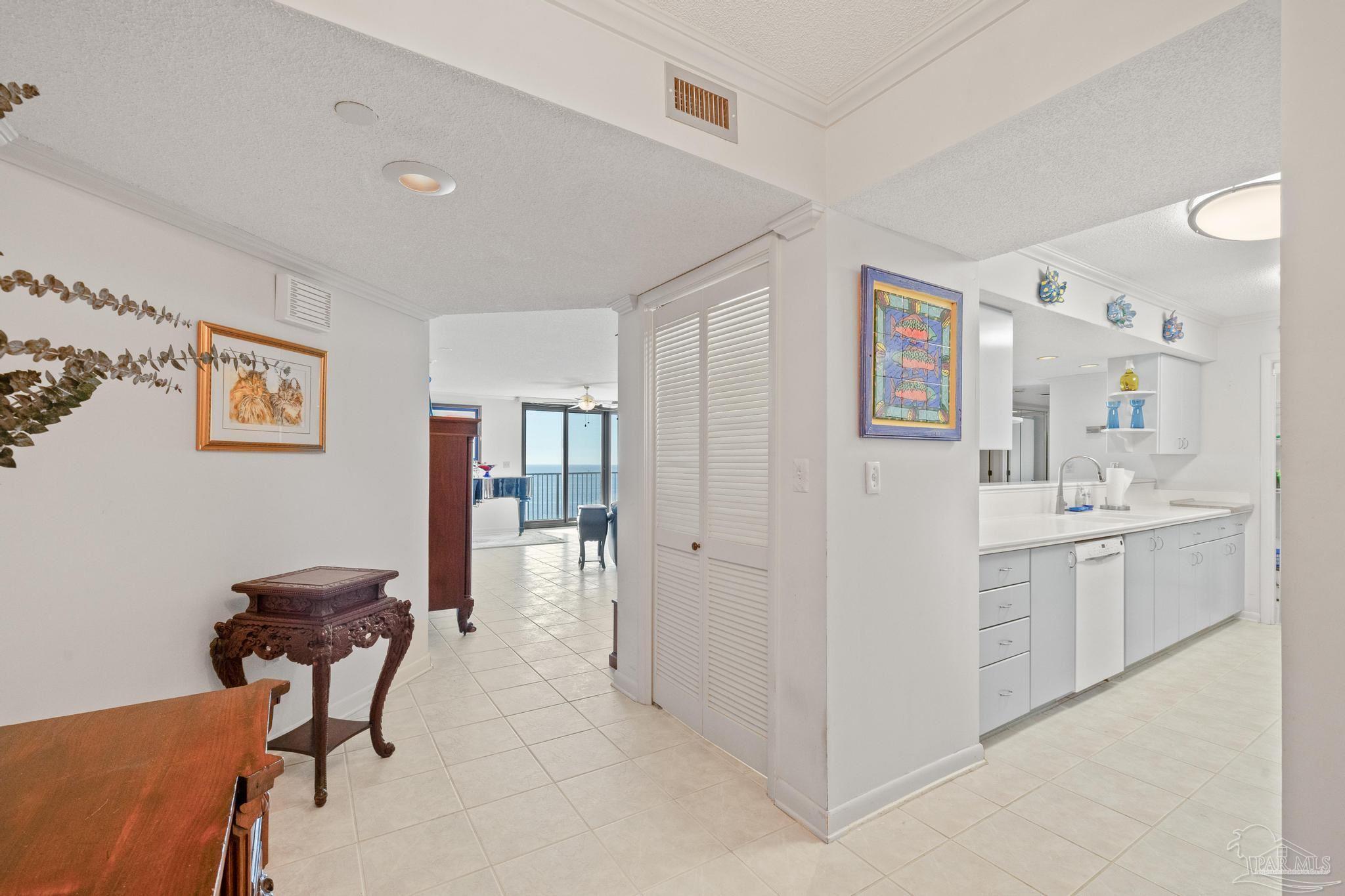 405 Port Royal Way # 405